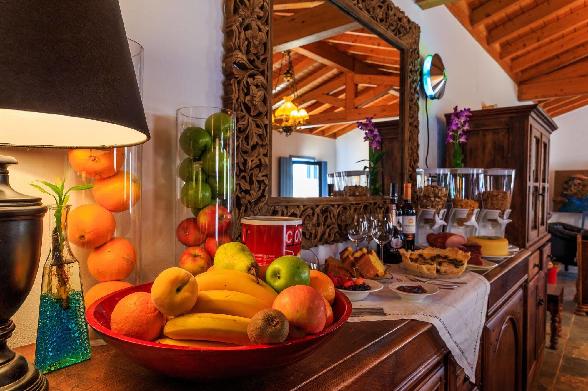 Monte Soalheiro Guest House Замбужейра до Мар Екстериор снимка